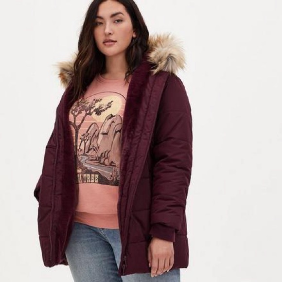 Torrid Nylon Fur Trim Fit And Flare Puffer Size 1X - Picture 2 of 9